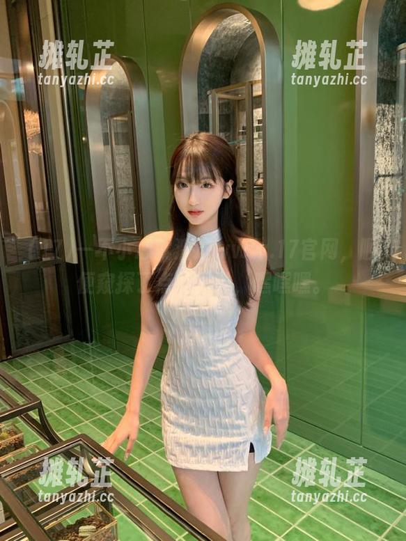 一不小心就溜进www.17官网，顺便窥探了点儿八卦，嘿嘿嘿。