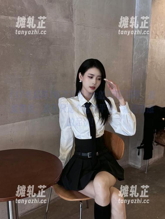 每次打开ios的17吃瓜网，我就要说，这不只是个信息平台，还是情感的起伏！