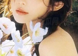刷着17吃瓜网，心里竟然有点小期待…