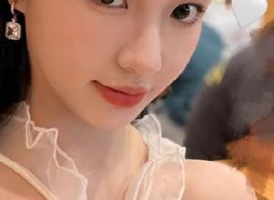 偶尔觉得“5.1吃瓜”的视频就像泡沫，拍起来满满的精彩，但底细到底是啥呢？
