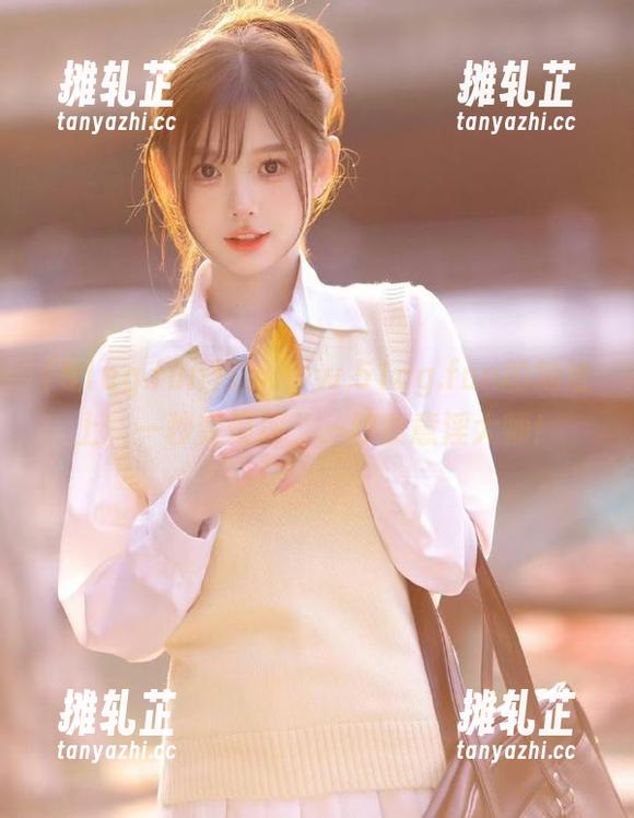 这www.51cg.fun的地址上，一秒变侦探，一秒变意淫大师！