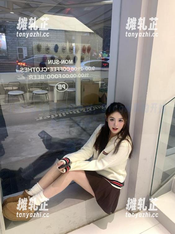 首页画风不对，51cgw真的开始定位“高端”了吗？
