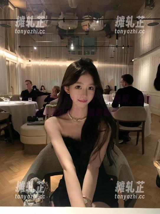 今儿51cg又整了个新视频，看得我满嘴瓜子渣，哈哈哈哈～