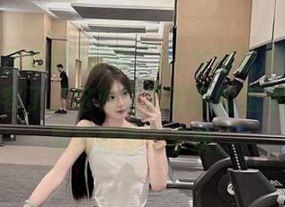 别说“51今日吃瓜”发布的新内容了，这种信息更新的速度跟我上厕所都差不多快。