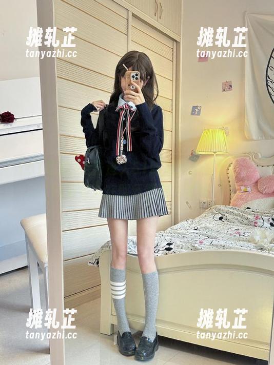 点击进入51吃瓜黑料网址，真的有些人在翻云覆雨，哈哈！