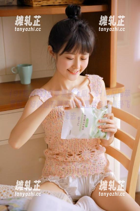 当苹果碰上瓜：91吃瓜网苹果版，好像站在时光隧道里看各种八卦飞来飞去。