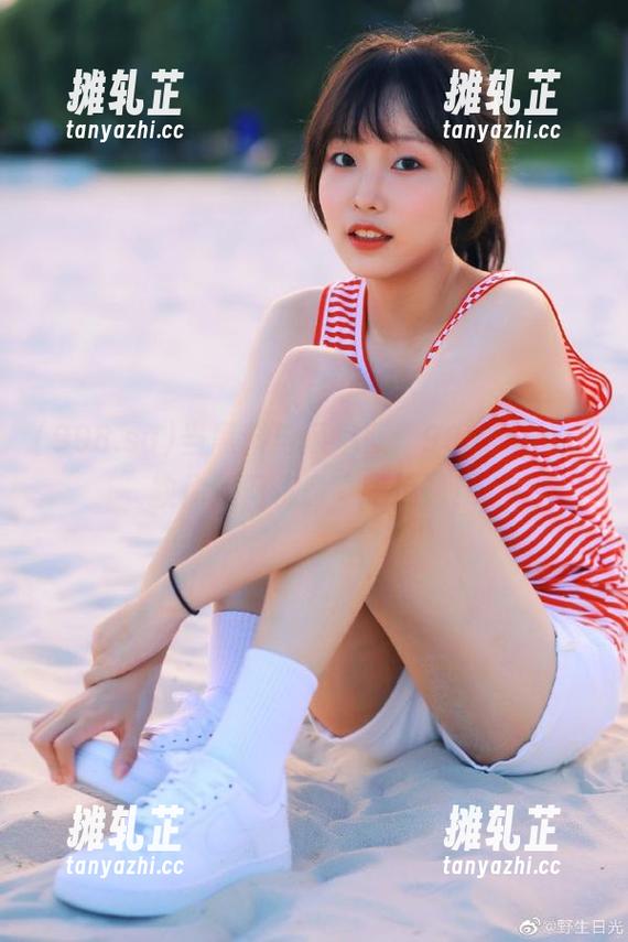 998.su 当黑料与瓜串联:998.suapp教你如何优雅“吃瓜”!