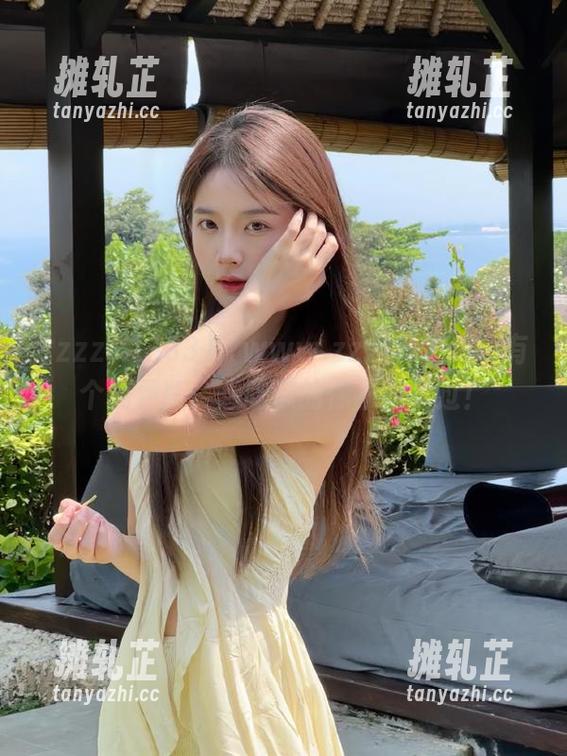 “www.zzzttt333”有个免费版，想吃瓜的你不能错过！