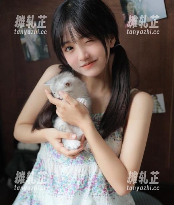 永不迷路的瓜友们，五一吃瓜今日热议，围着这些大瓜转转。