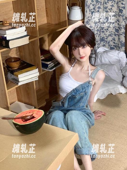 今日吃瓜91：免费教你如何在男生面前“吃瓜不掉渣”，绝对值得一试！