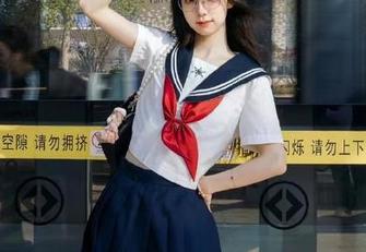 你还在没事躲起来？赶快用全网吃瓜苹果版，瓜哪里人多你就去哪里！