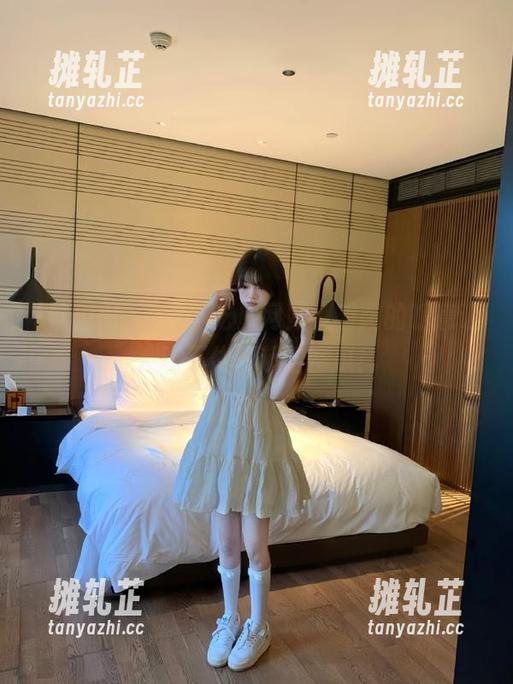 多亏了吃瓜网站，朝阳的暖意让人忍不住想起哈密瓜！