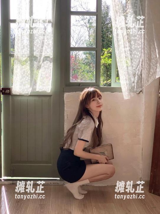“穿越热点，吃瓜网导航让你无缝接入所有悬疑！“