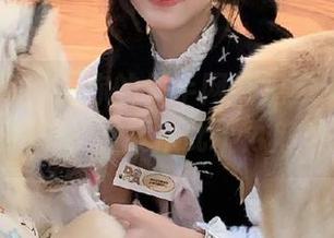 把你的快手网红视频分享到吃瓜网址，下载从此不再麻烦。