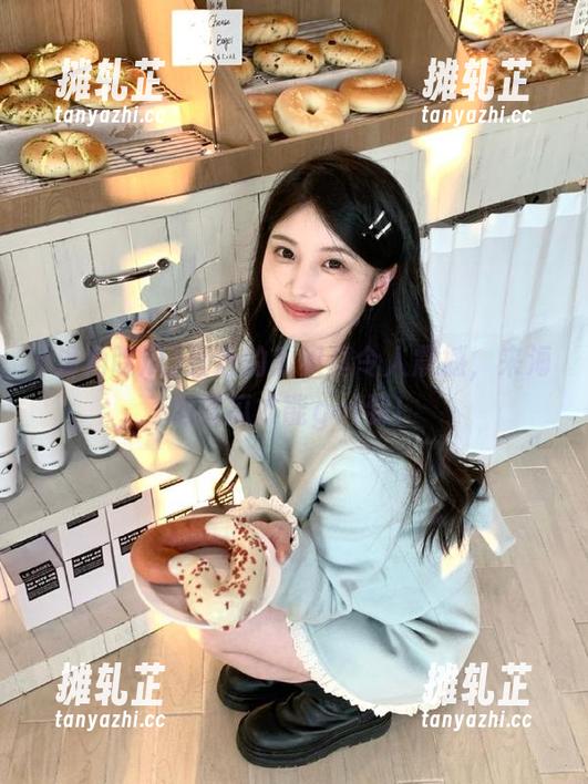 海角吃瓜 最近的瓜果真令人震撼,来海角吃瓜才能get到!