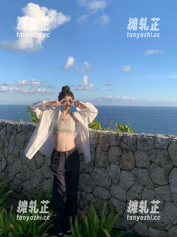 “黑料51”导航带你绕过雷区，顺便欣赏路边的离谱事情。