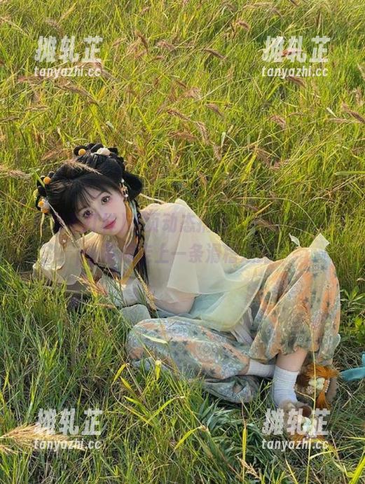 首页动态捕捉，黑料不打样app带你走上一条滑稽之路～