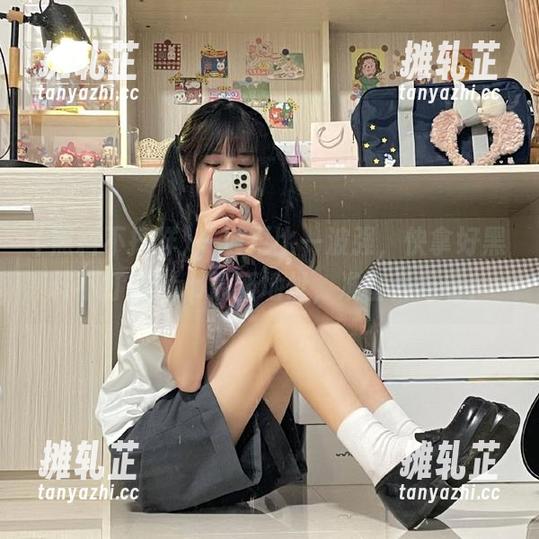 一波更比一波强，快拿好黑料不打烊app最新地址，准备开吃呀！