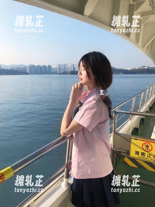 当zztt31.ccm黑料不打烊遇上我，分享的每天都像节目厅