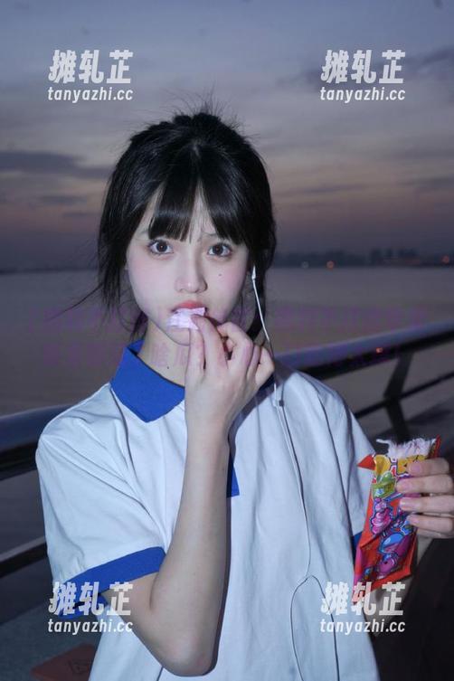 江湖传言：黑料不打烊苹果版里都藏了啥瓜？小心一口吃得太撑！