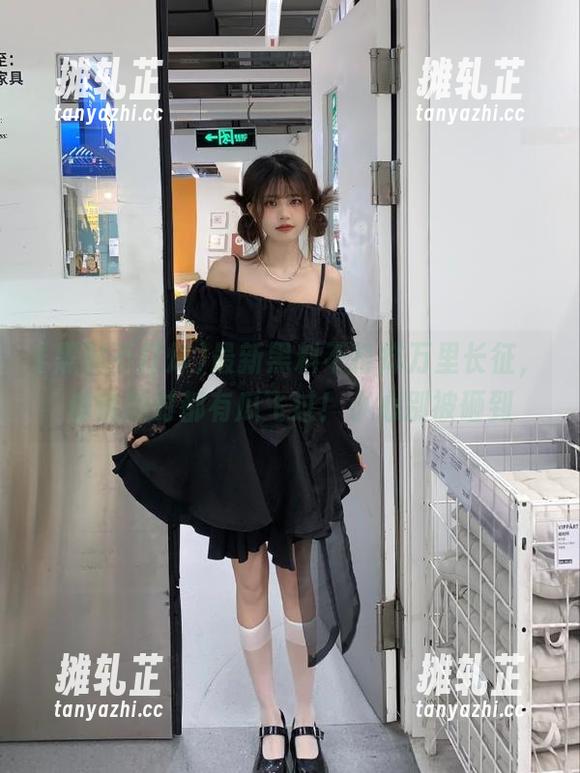 最新黑料不打烊万里长征，仿佛随时都有瓜飞过！小心别被砸到