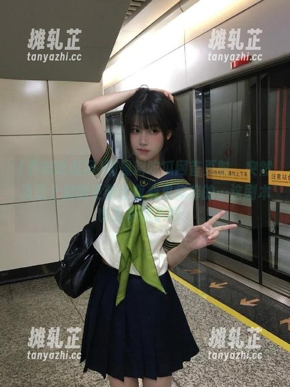 刷黑料吃瓜网首页时，突然发现个别的更新让我心里痒痒的…这剧本也太有趣了吧！