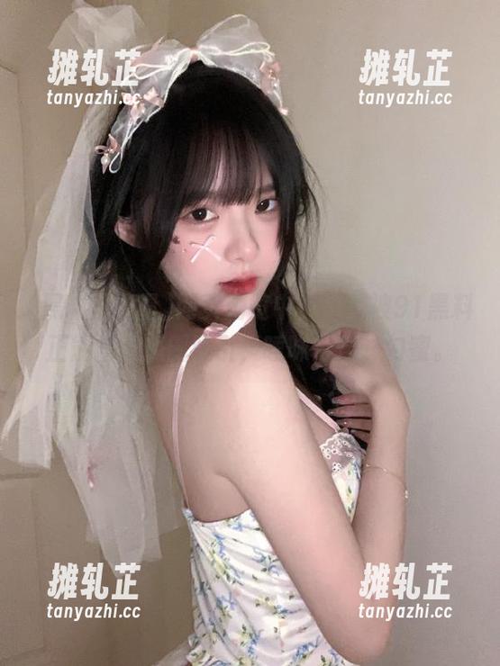 黑料正能量 网页浏览中,总是被91黑料正能量的瓜圈吸引,暧昧得像一勺蜜。