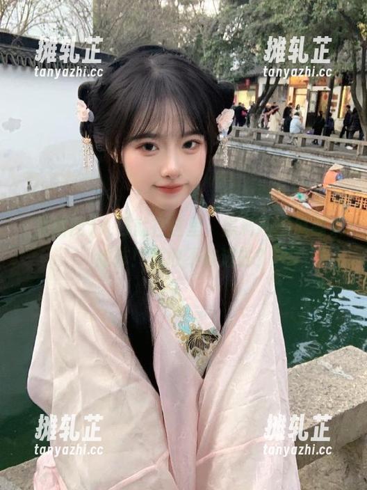 入口就在这里，黑料网的瓜越来越炸！你敢不敢进去？